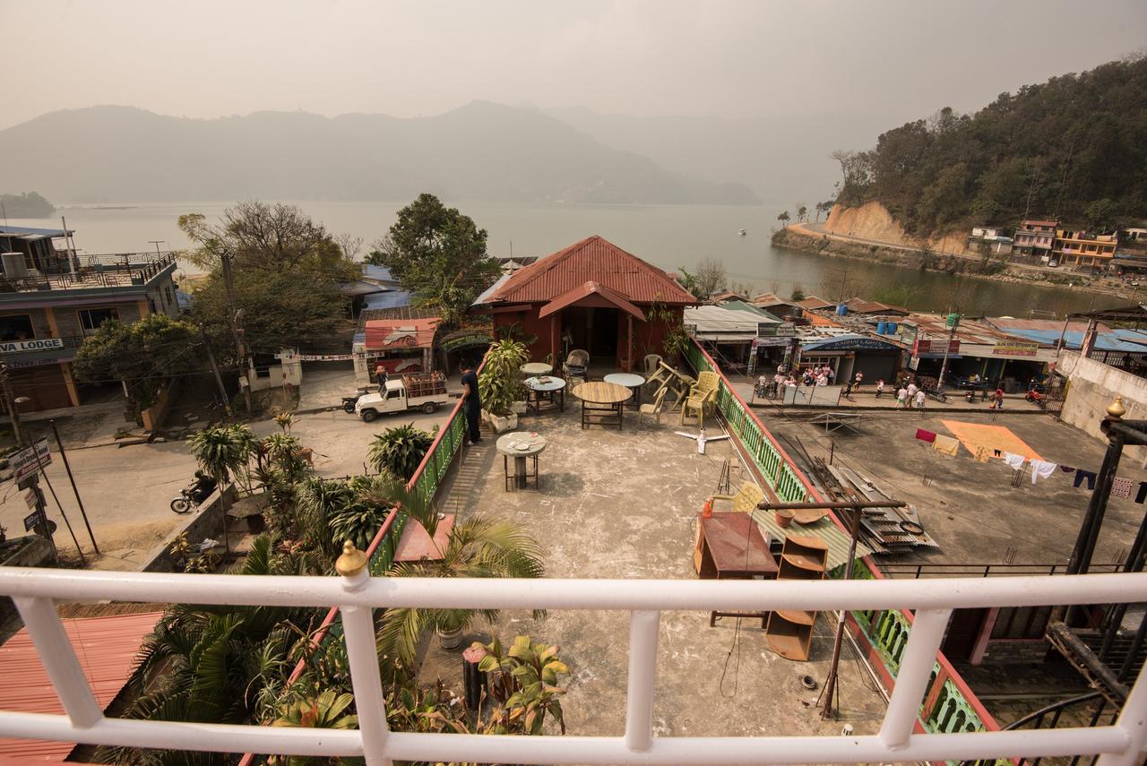 Lake Boutique Hotel Pokhara Bagian luar foto